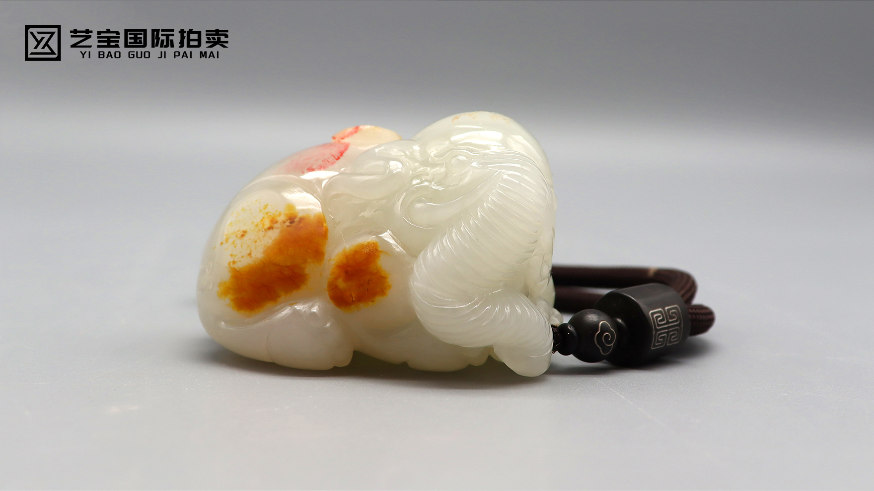 和田玉籽料雕象把件