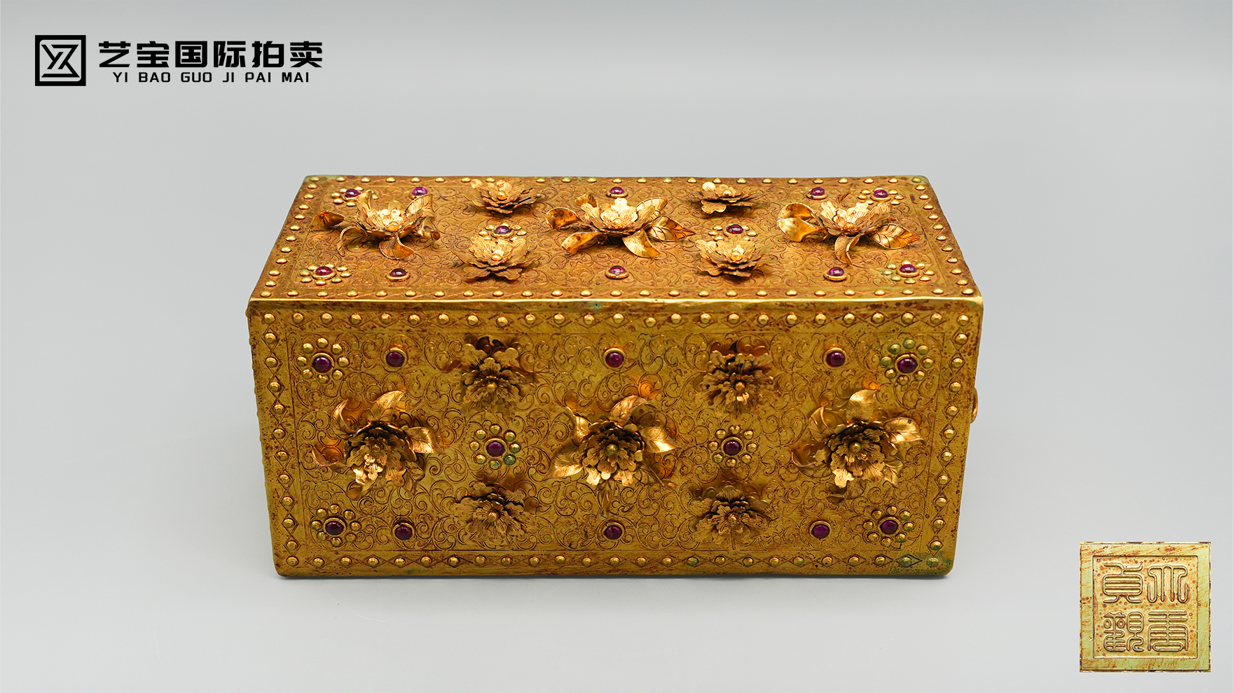 制金嵌宝石匣：皇家重器，奢华巅峰