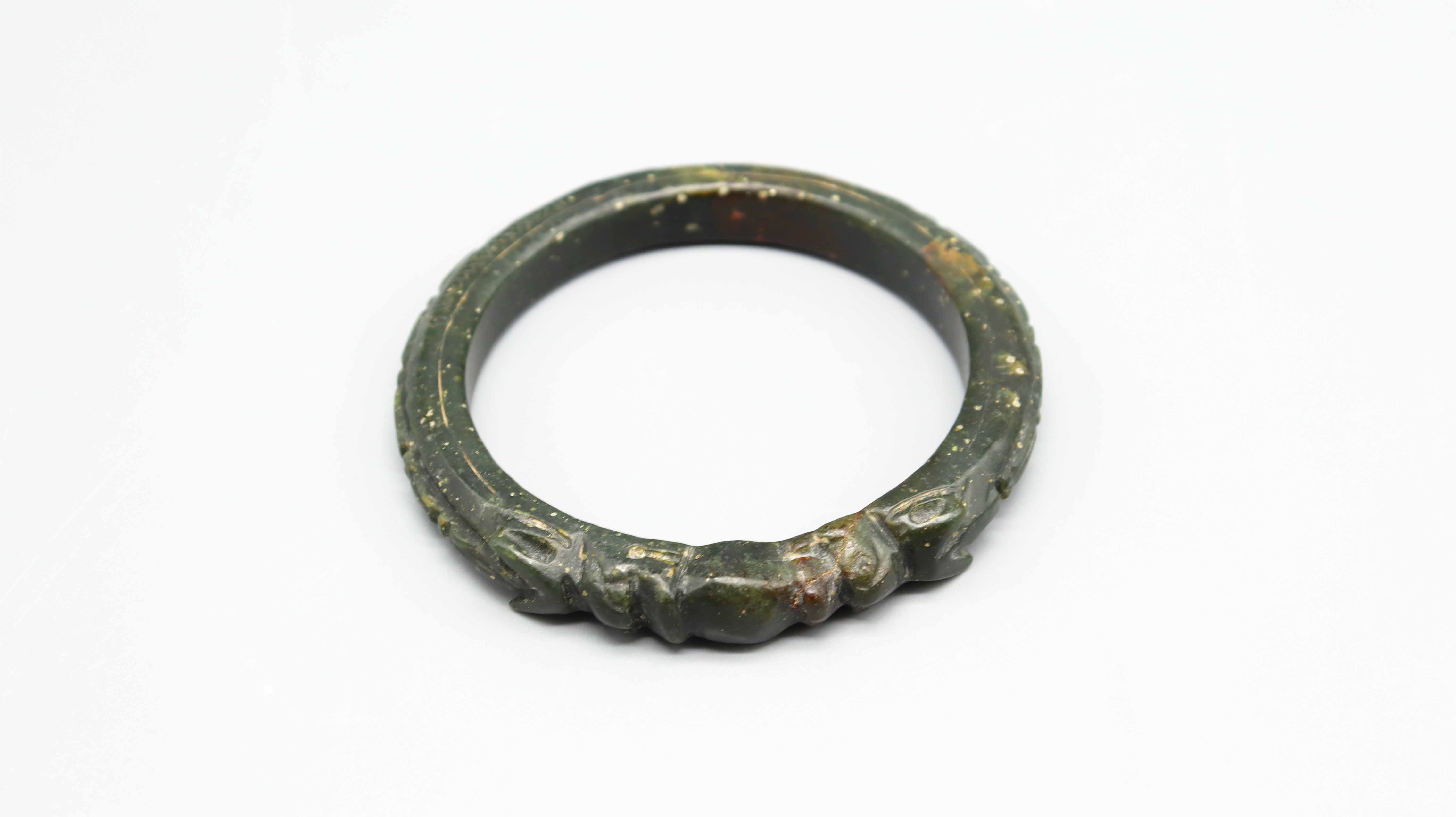 汉代  汉代风格青玉手镯 精品场.jpg